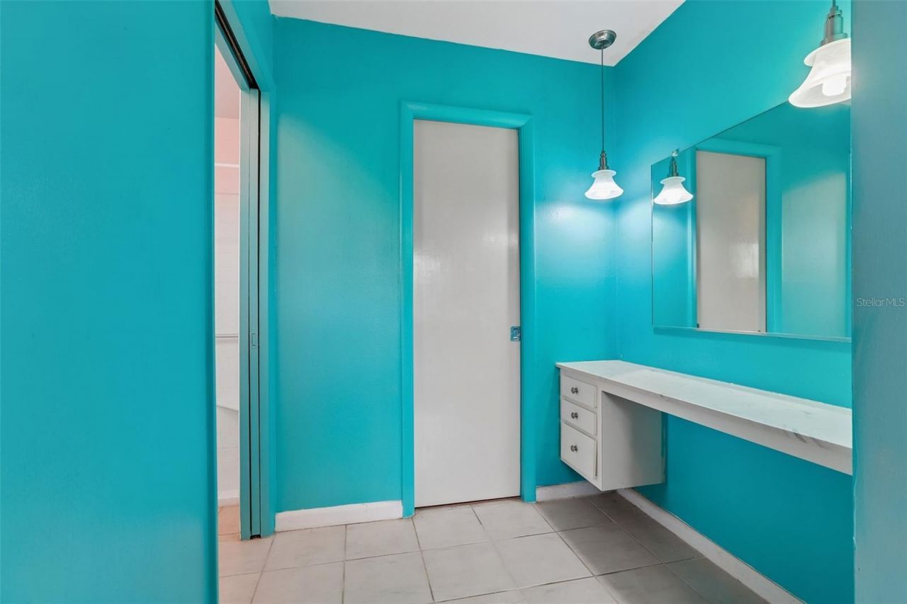 1001 La Jolla Avenue , Sun City Center, FL 33573 Photo