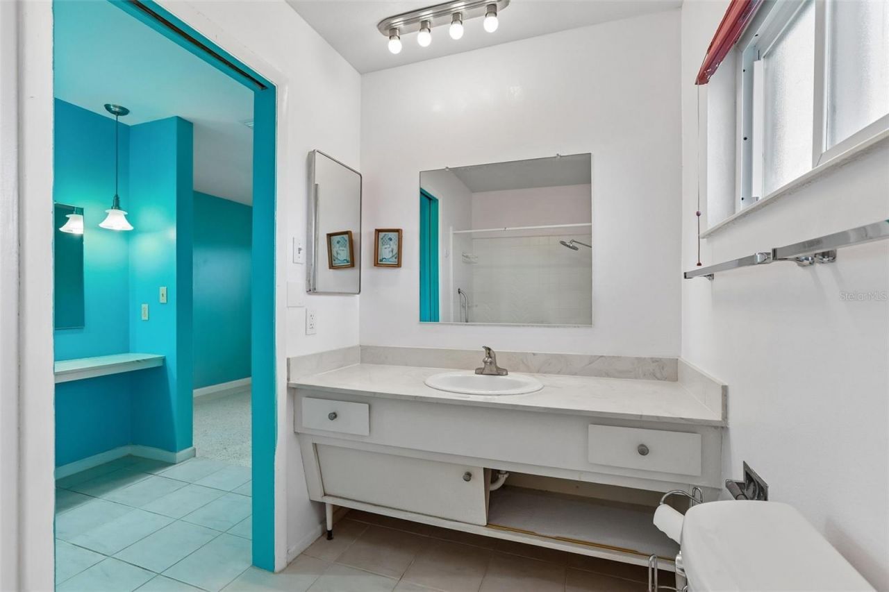 1001 La Jolla Avenue , Sun City Center, FL 33573 Photo