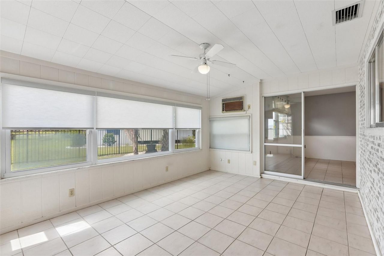 1001 La Jolla Avenue , Sun City Center, FL 33573 Photo