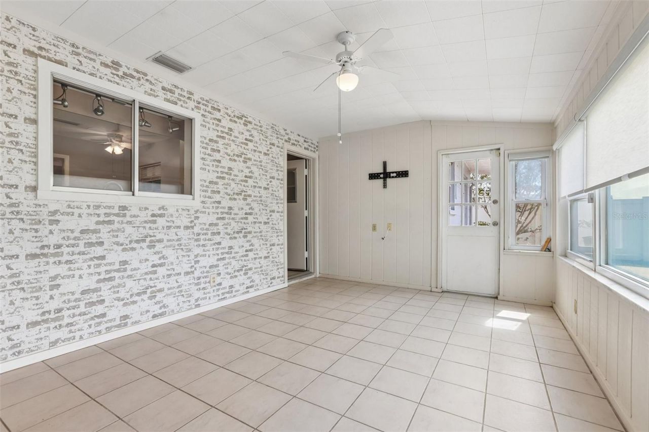 1001 La Jolla Avenue , Sun City Center, FL 33573 Photo