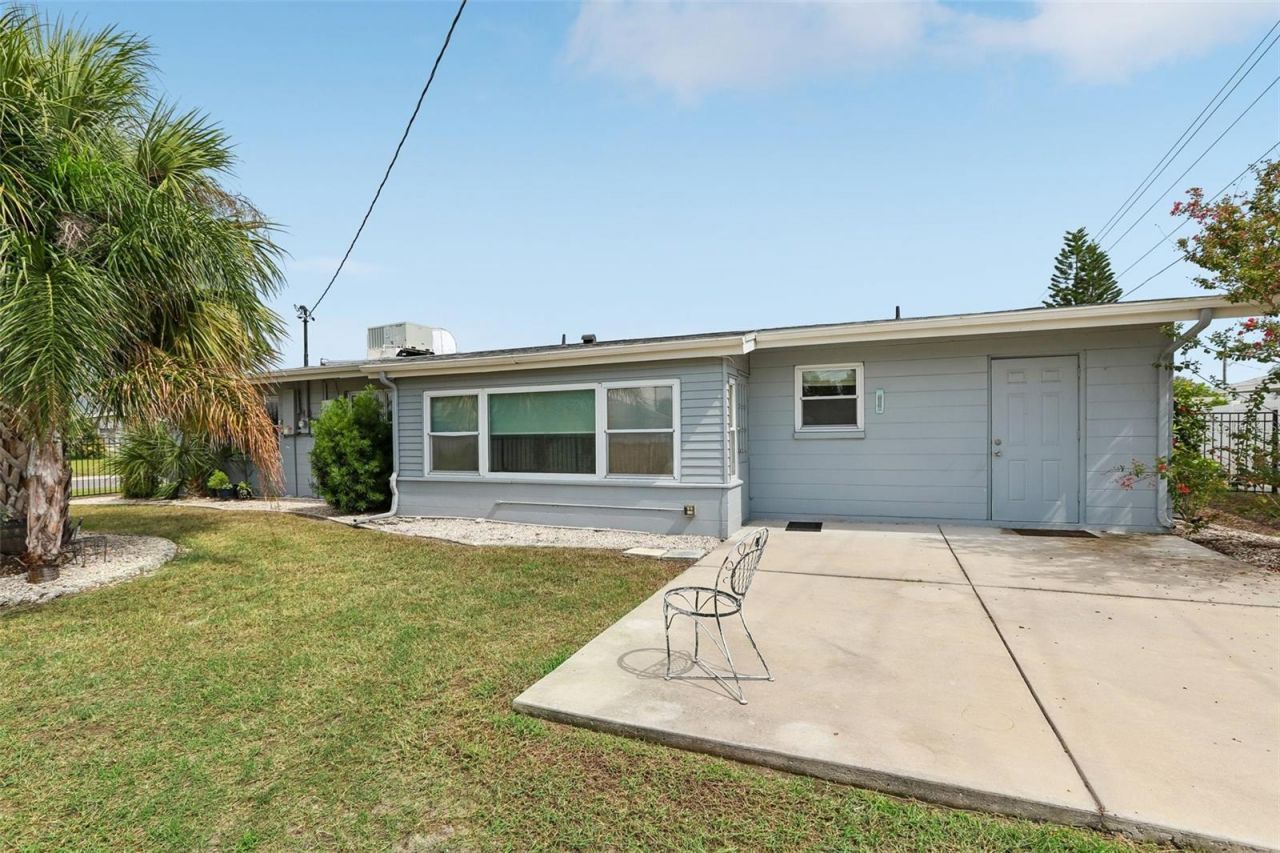1001 La Jolla Avenue , Sun City Center, FL 33573 Photo