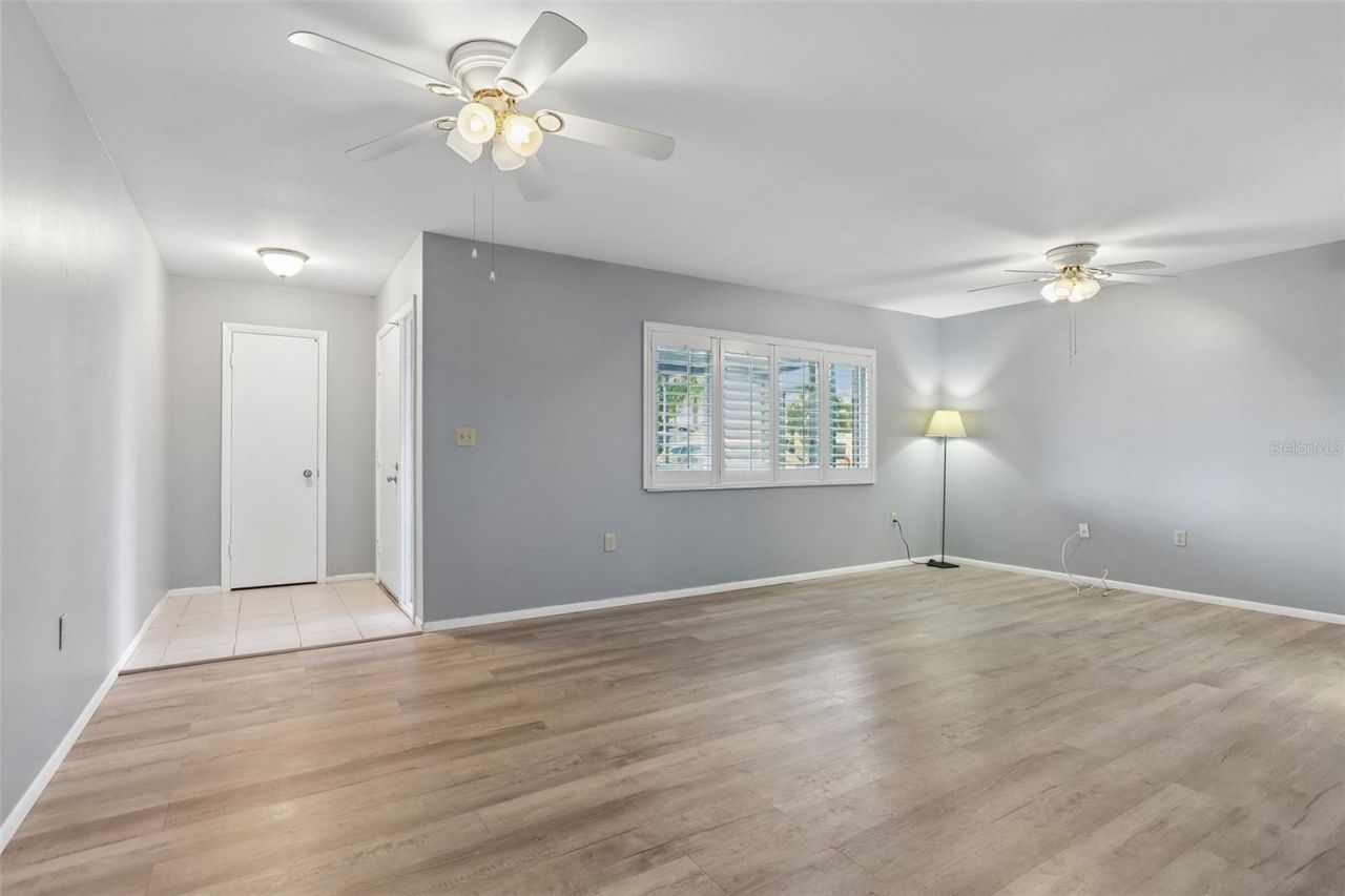 1001 La Jolla Avenue , Sun City Center, FL 33573 Photo