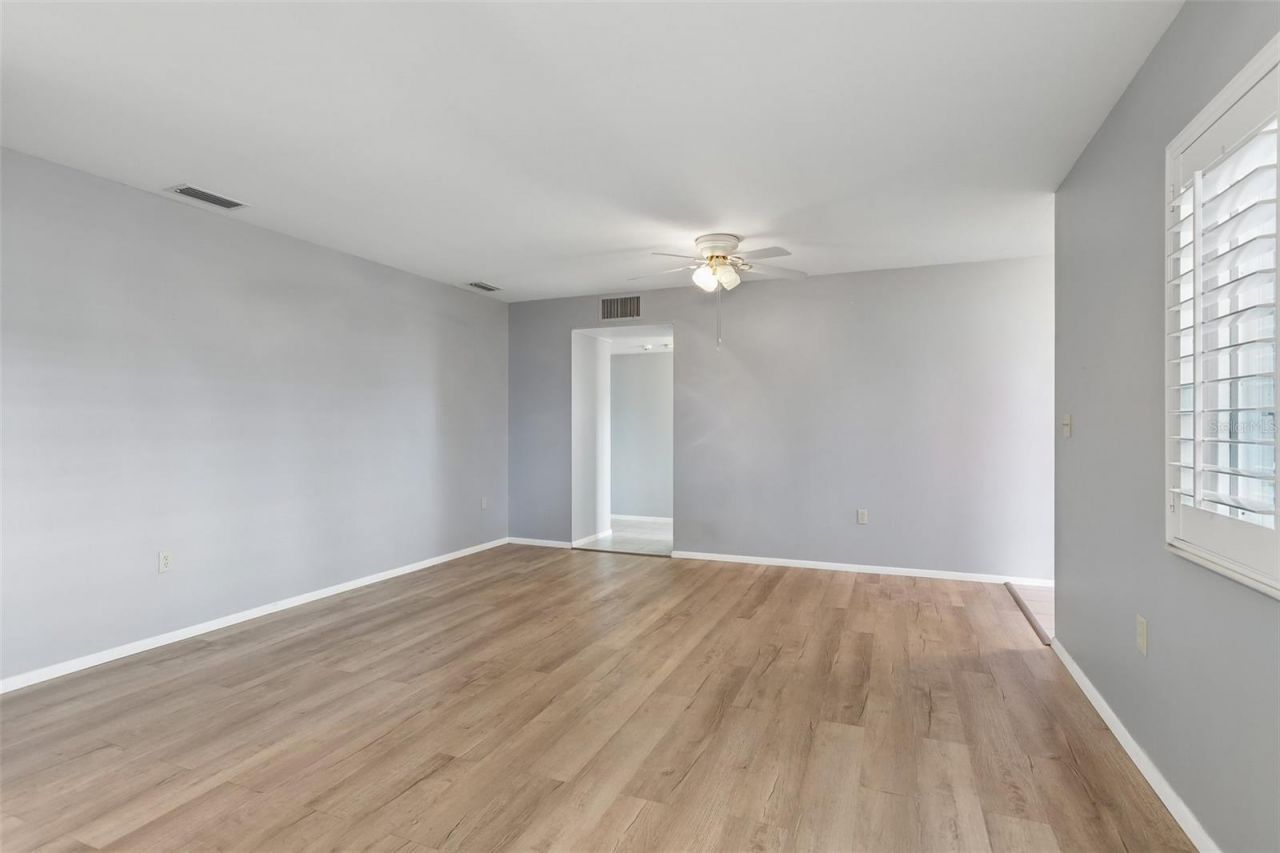 1001 La Jolla Avenue , Sun City Center, FL 33573 Photo