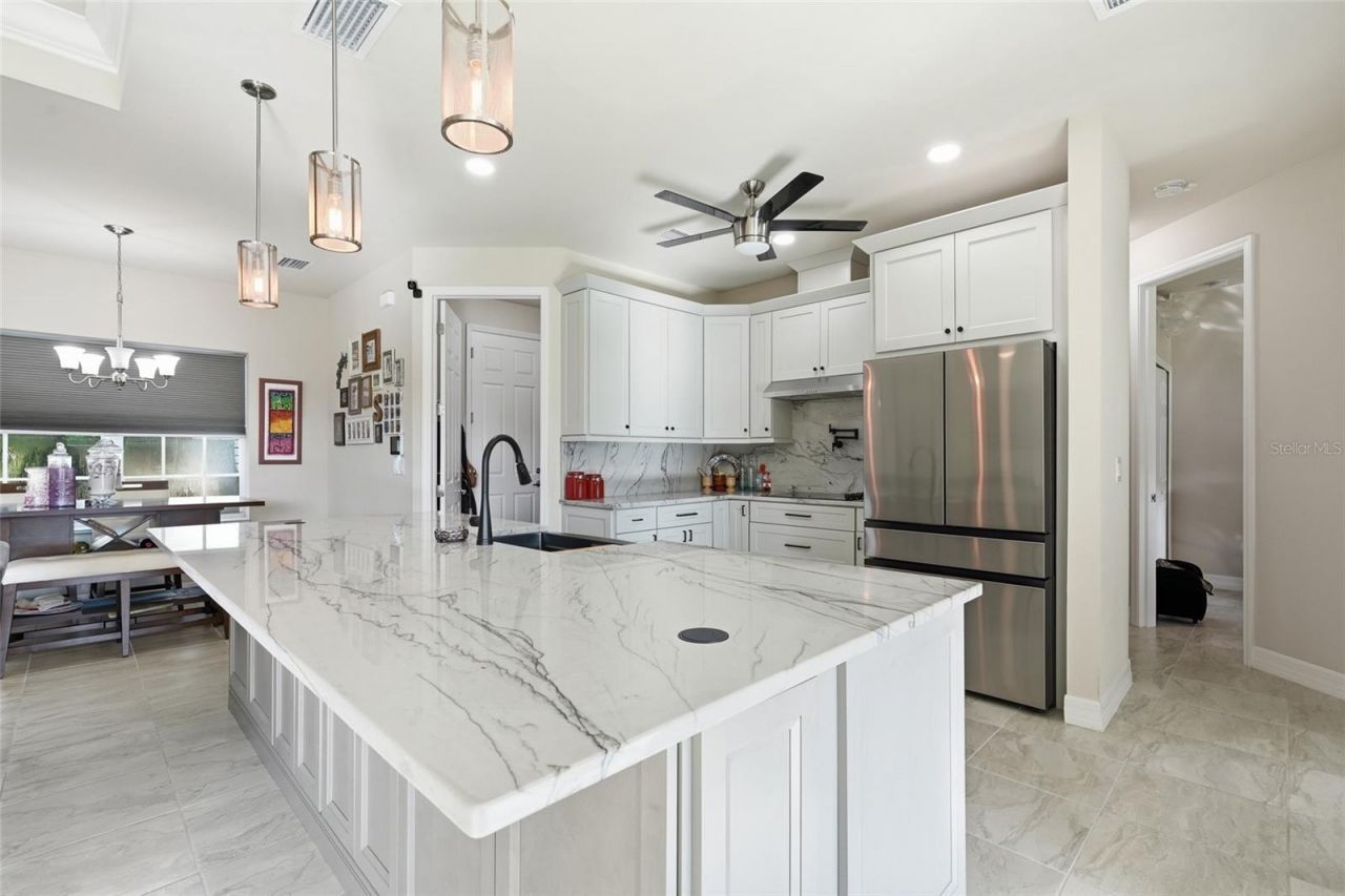 4507 Lake Heather Circle , Saint James City, FL 33956 Photo