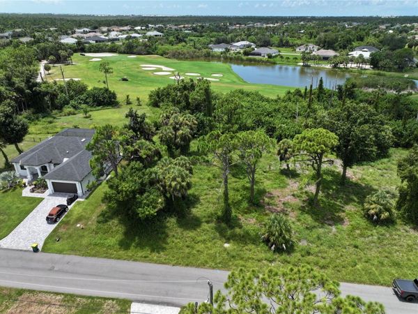 18 PINE VALLEY COURT , ROTONDA WEST, FL 33947