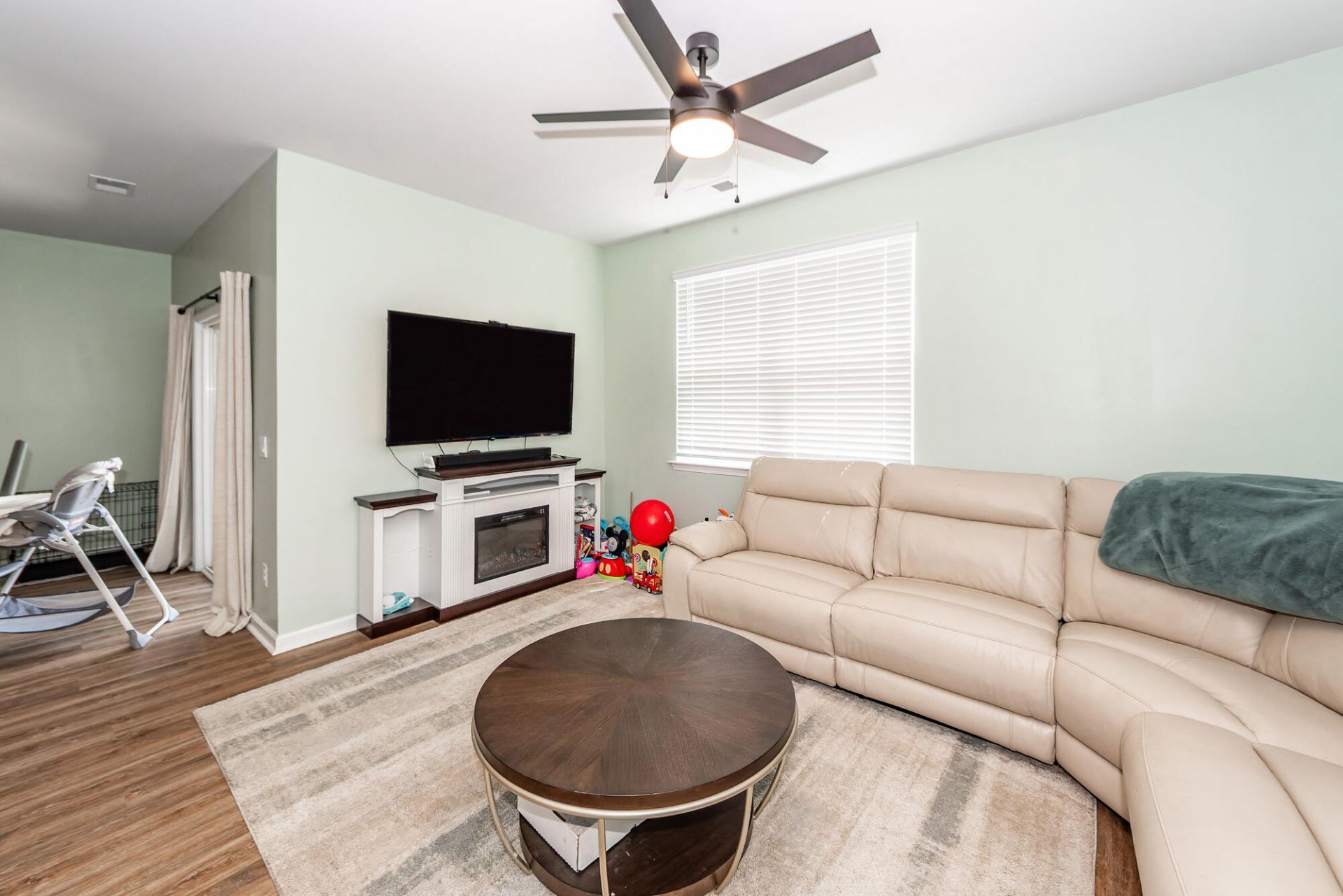 323 Willow Run Drive Photo 13