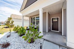 323 Willow Run Drive photo 4