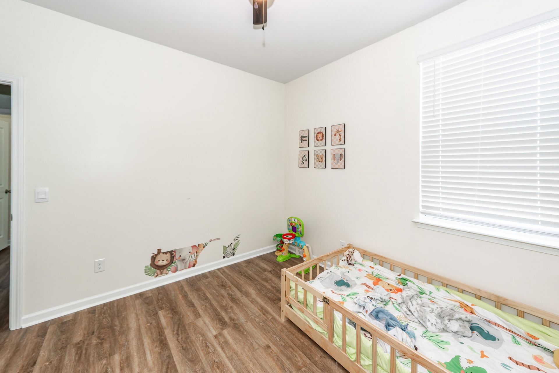 323 Willow Run Drive Photo 24
