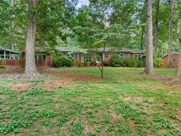 386 Broad Street , Denton, NC 27239