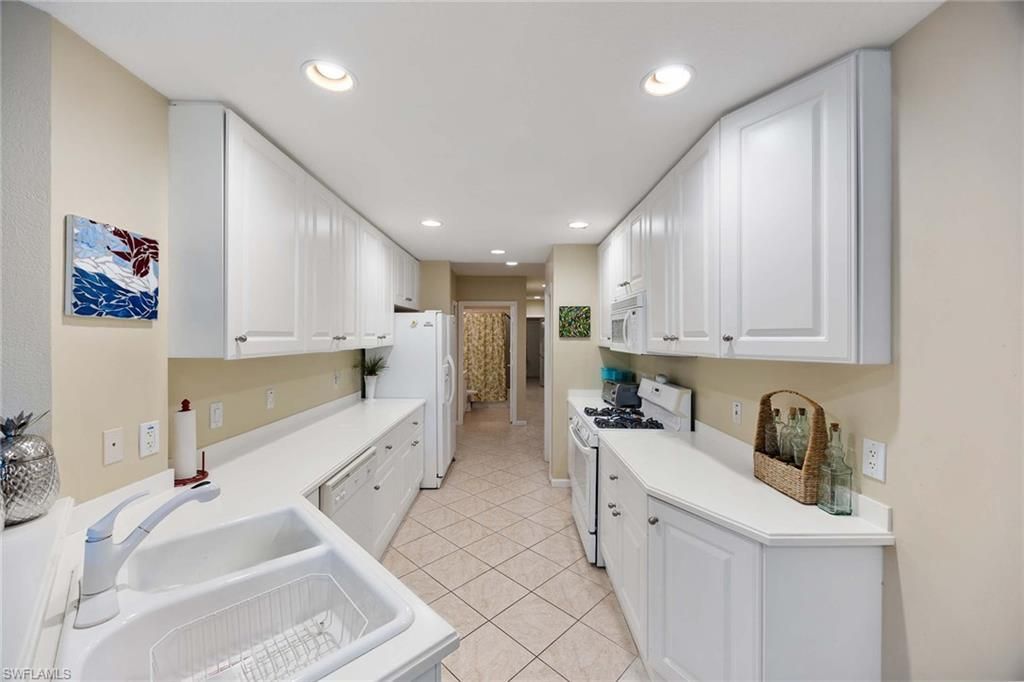 3955 Deer Crossing Ct, Unit 103, Naples, FL 34114 Photo