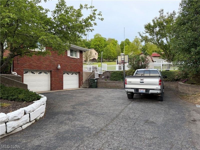 54599 Colerain Pike, Martins Ferry, OH 43935 Photo 3