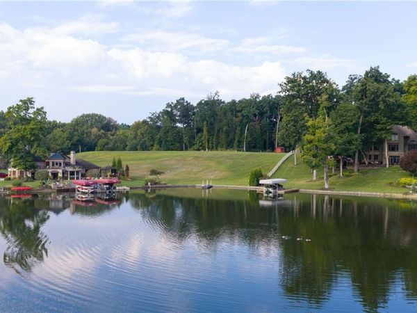 4653 Tweed Drive , New Franklin, OH 44319