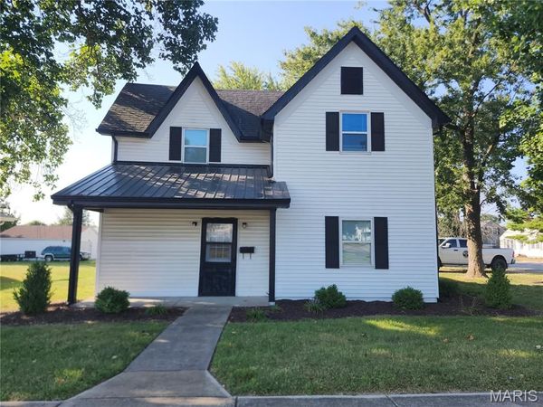 320 W Main Street , Bowling Green, MO 63334