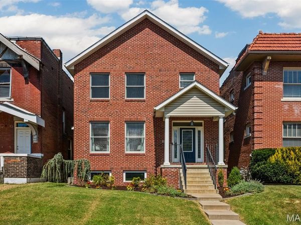 5763 McPherson Avenue, St Louis, MO 63112
