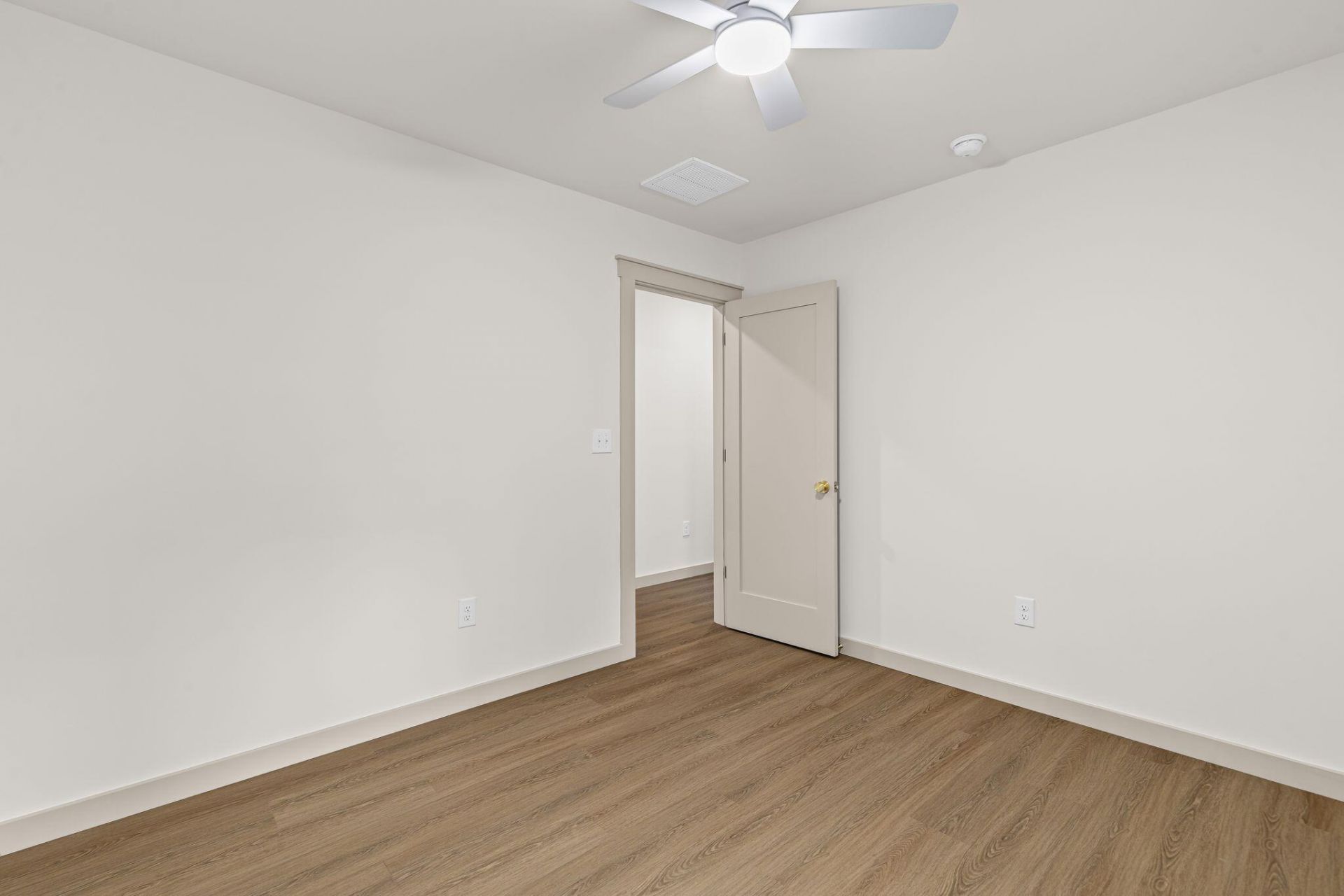 1412 Tara Road Photo 35