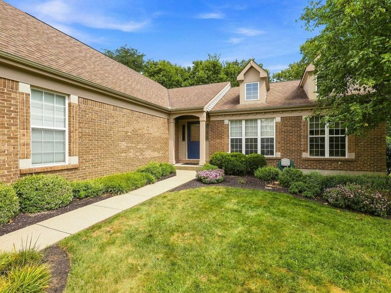 5638 Glenbrook Court, Mason, OH 45040 Photo 2