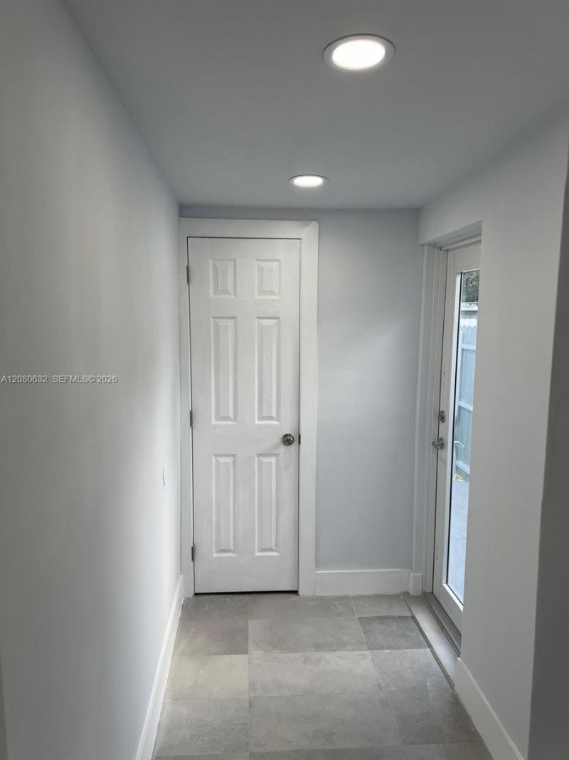 1220 NW 102nd St , Unit 1220, Miami, FL 33147 Photo