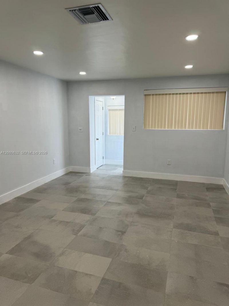 1220 NW 102nd St , Unit 1220, Miami, FL 33147 Photo