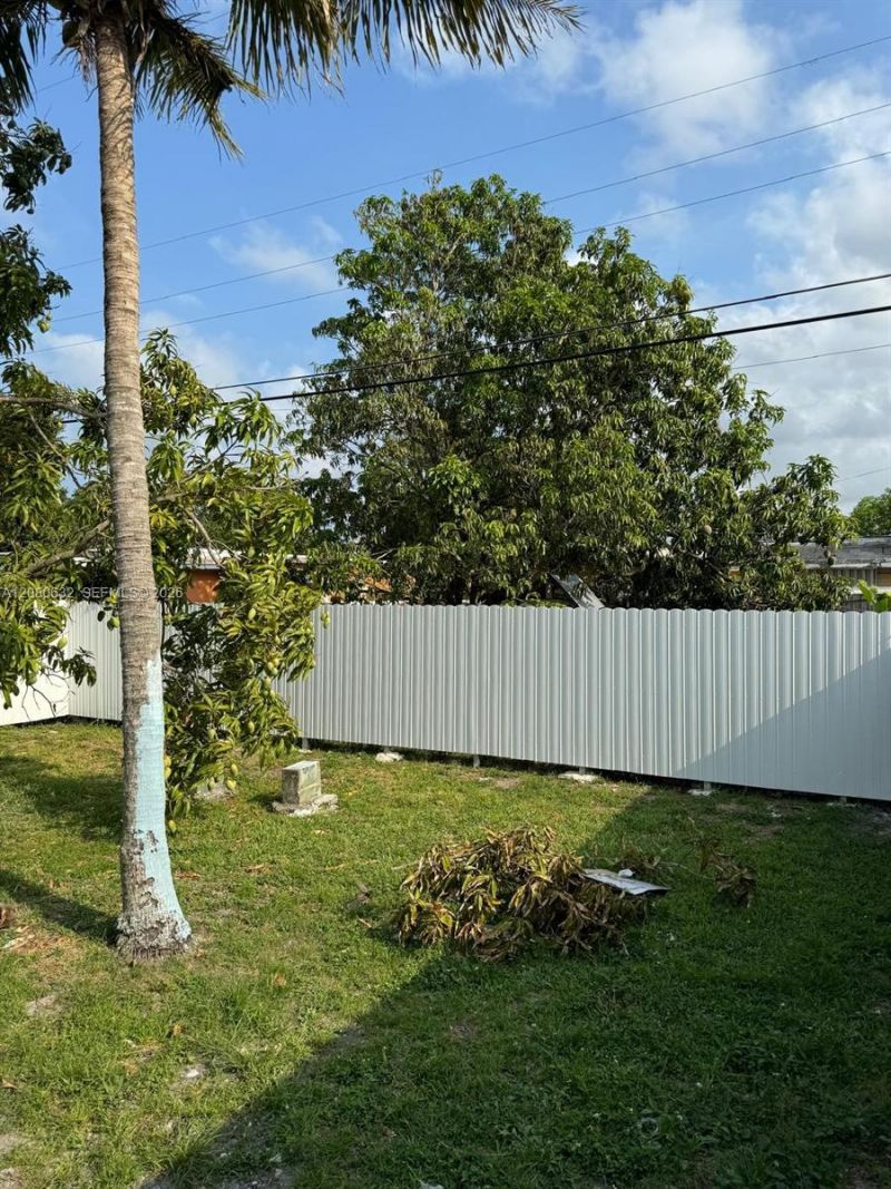 1220 NW 102nd St , Unit 1220, Miami, FL 33147 Photo