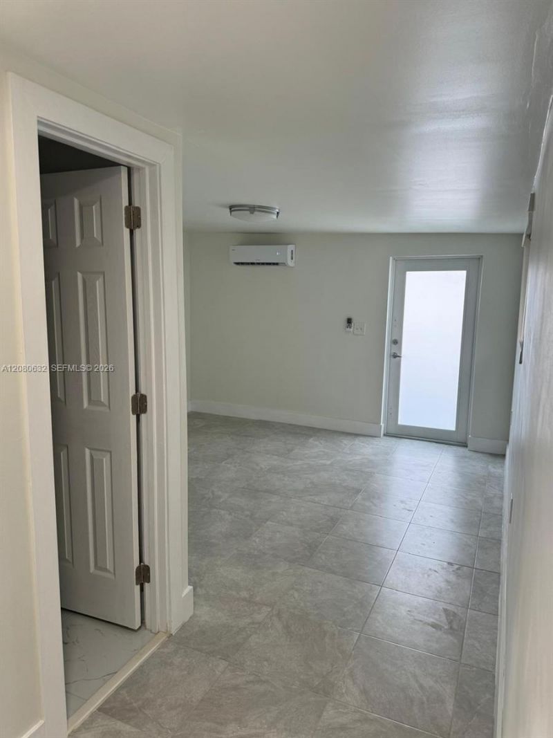 1220 NW 102nd St , Unit 1220, Miami, FL 33147 Photo