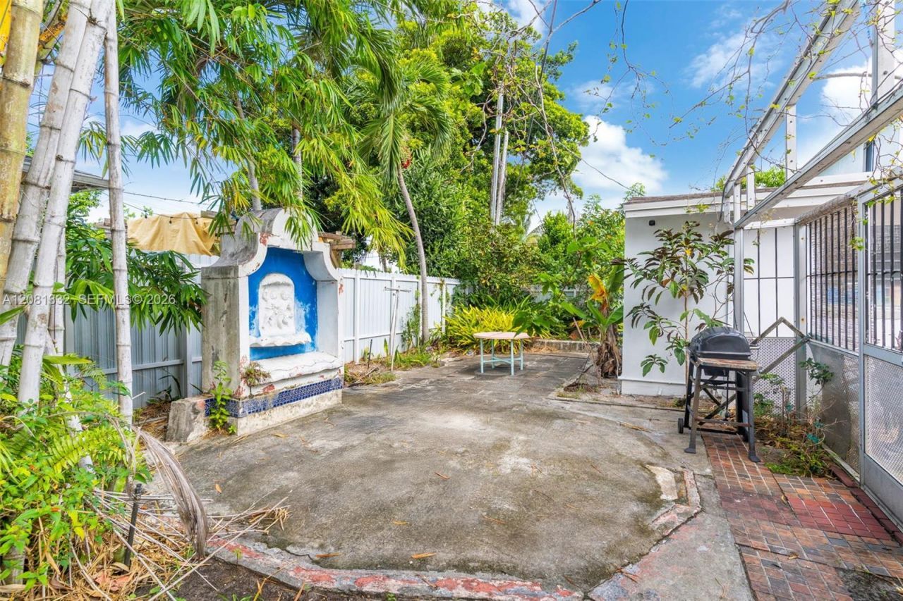 2407 Washington St, Hollywood, FL 33020 Photo