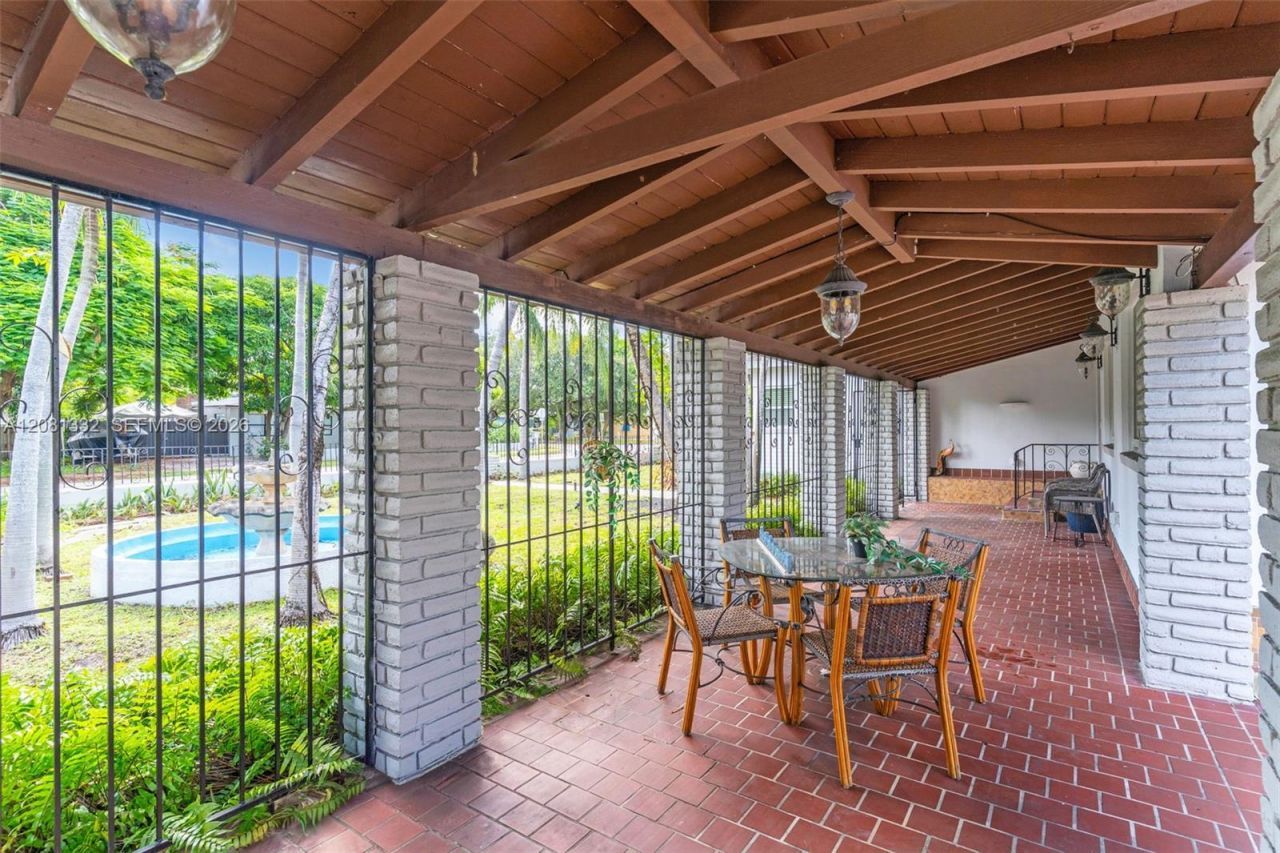 2407 Washington St, Hollywood, FL 33020 Photo