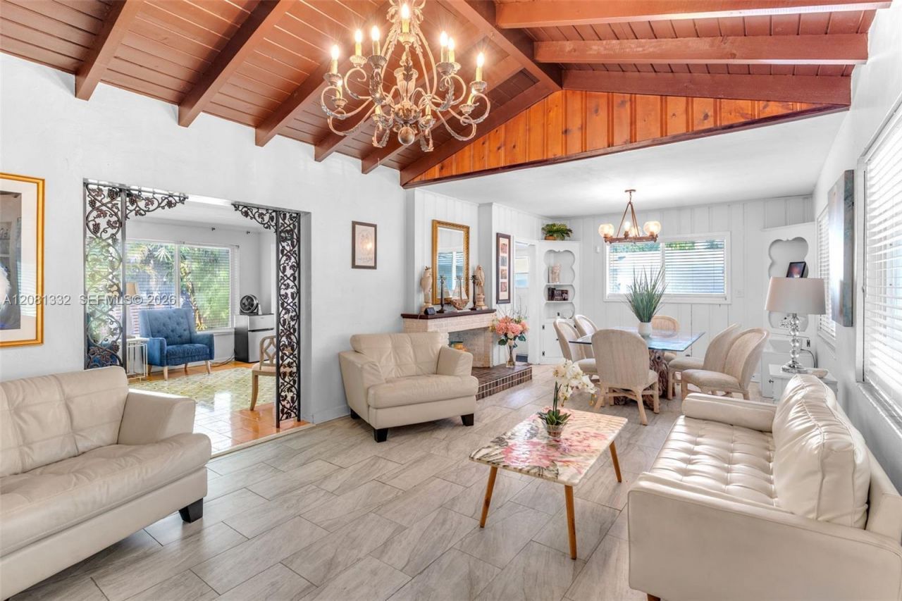 2407 Washington St, Hollywood, FL 33020 Photo