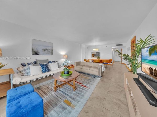 2625 Collins Ave , Unit 910, Miami Beach, FL 33140