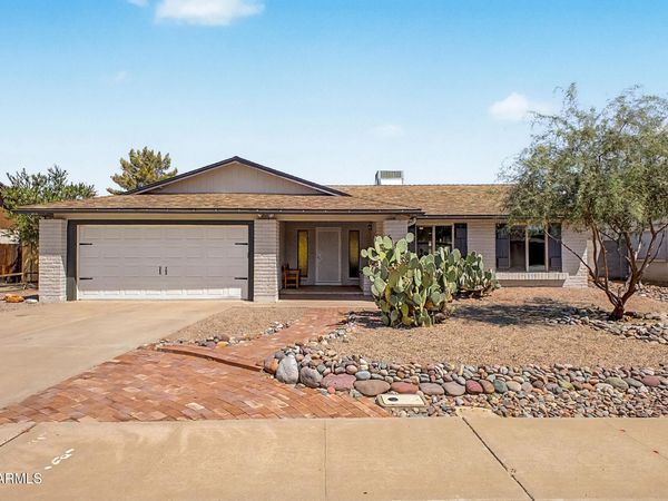 648 W KILAREA Avenue, Mesa, AZ 85210