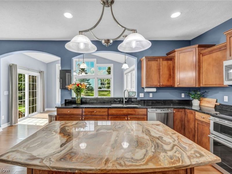 6466 Pebble Court, Medina, OH 44256 Photo 8