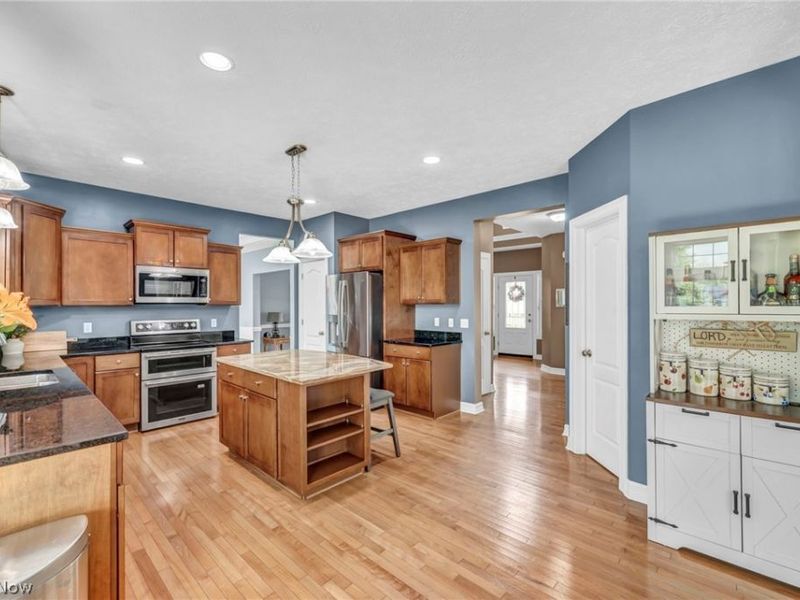6466 Pebble Court, Medina, OH 44256 Photo 9