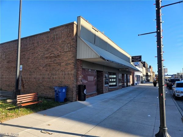 717 Broadway , Lorain, OH 44052