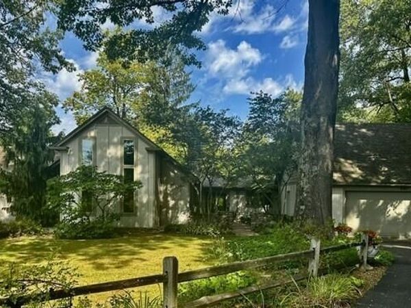 295 E South Trail, Tiffin, OH 44883