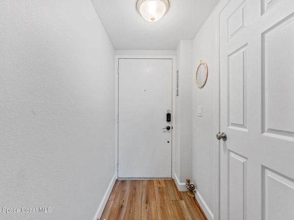 4890 Lake Waterford Way W , Unit 1-212, West Melbourne, FL 32904