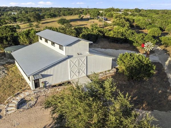 103 Bluffview Cir, Kerrville, TX 78028