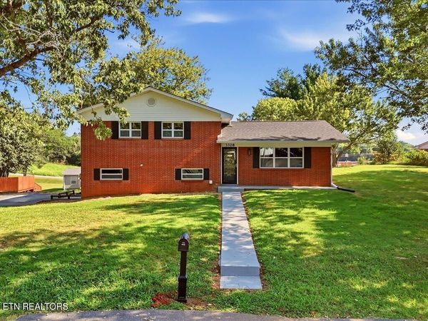 3328 Sheila Circle, White Pine, TN 37890