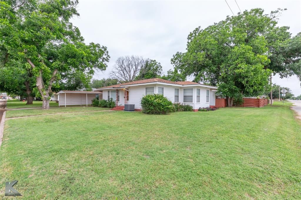 1402 Herring, Merkel, TX 79536 Main Photo