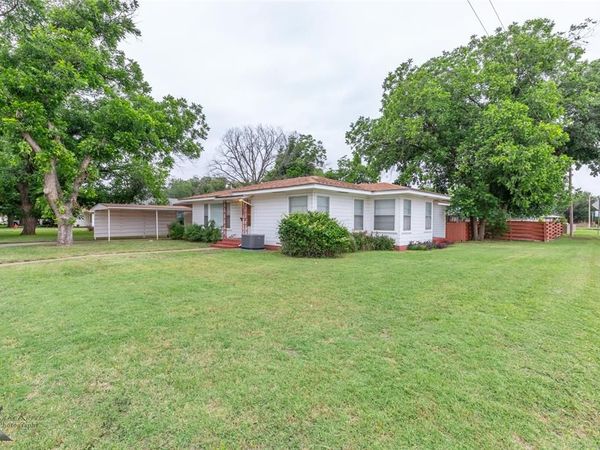 1402 Herring, Merkel, TX 79536