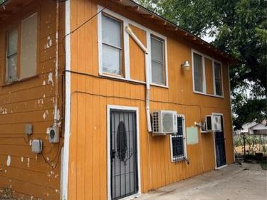 2205 Roosevelt Avenue, Fort Worth, TX 76164
