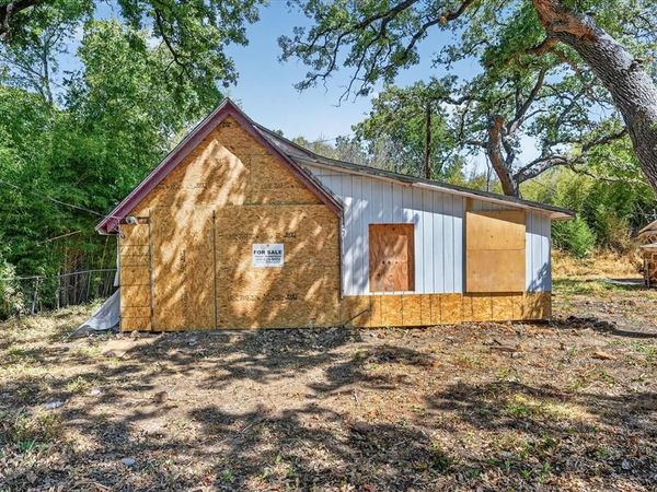 203 E 9th Street, Shady Shores, TX 76208