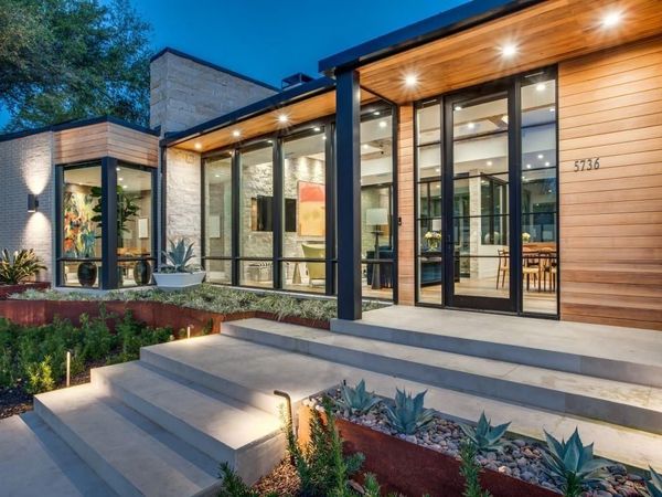 5736 Stonegate Road , Dallas, TX 75209
