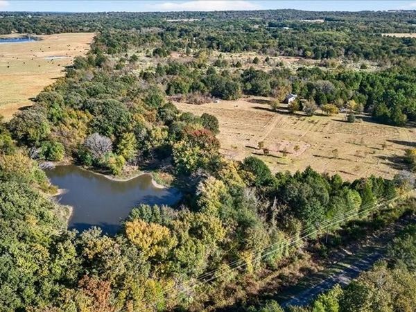 1603 VZ CR 2908 , Eustace, TX 75124
