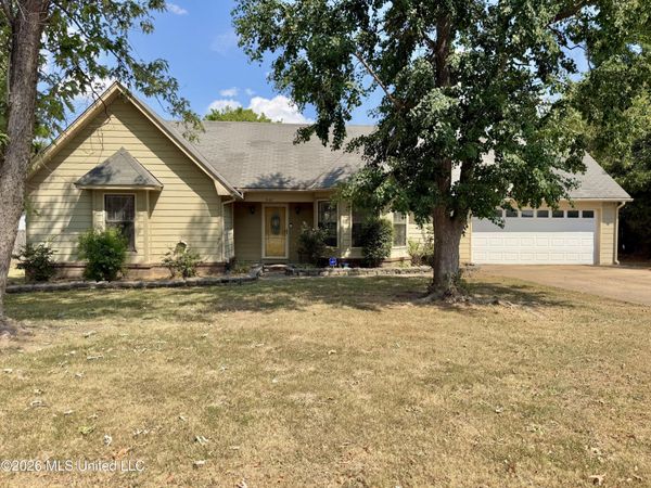 662 Eaglewood Drive, Southaven, MS 38671