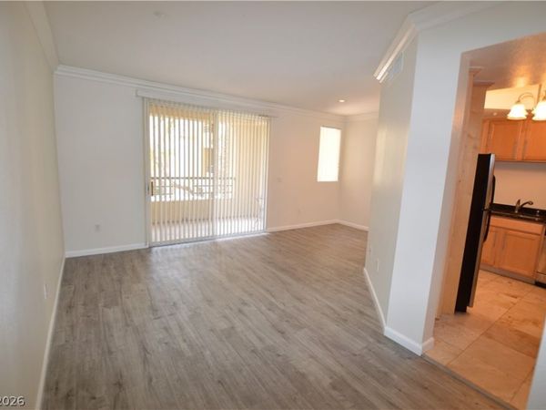 270 E Flamingo Road , Unit 136, Las Vegas, NV 89169