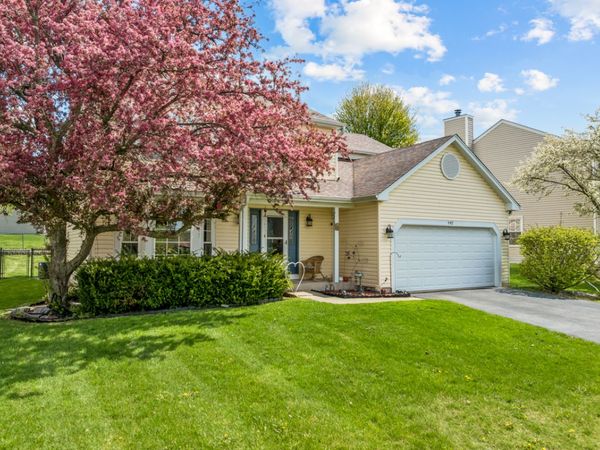 992 Mcphee Drive , Lake In The Hills, IL 60156