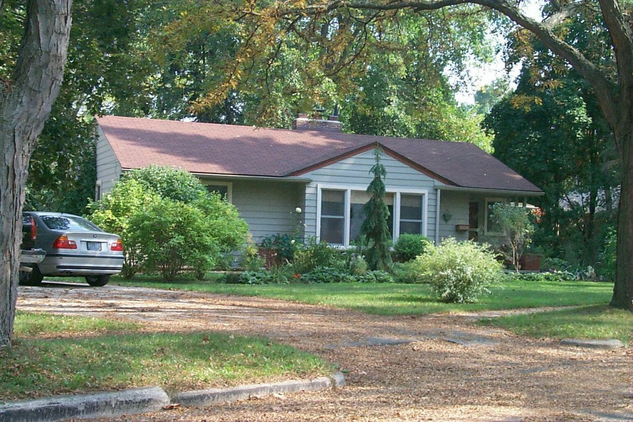 120 Clardale Court, Chelsea, MI 48118 Main Photo