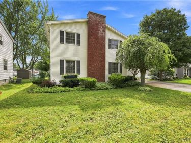 77 Mark Avenue , Hamburg, NY 14075