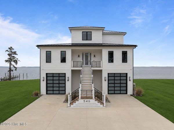 546 S Brightleaf Drive, Minnesott Beach, NC 28510