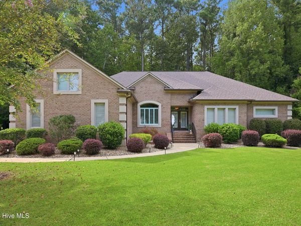 104 Pamlico Place , Chocowinity, NC 27817