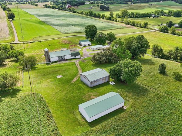 1053 Zion Road SE, Lancaster, OH 43130
